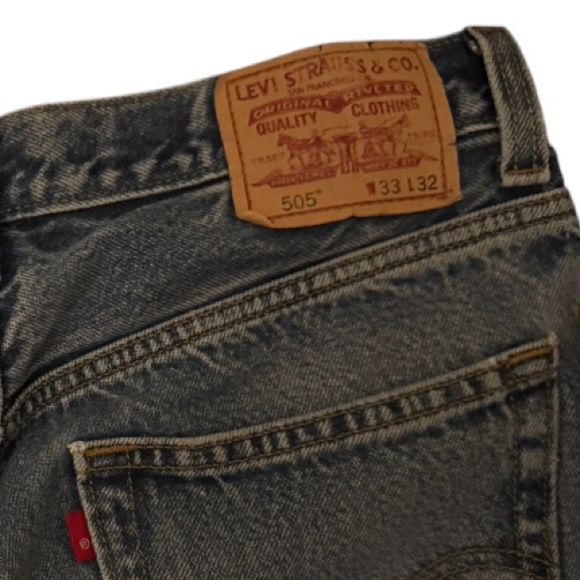 Levi Women's 505 Straight Jeans size W:33 L:32 - Picture 8 of 8